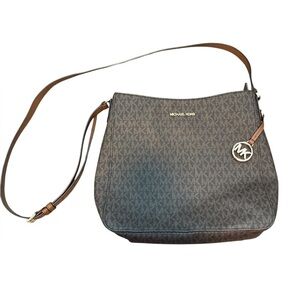 MICHAEL KORS Jet Set Travel Large Logo Messenger Bag, Excellent Used Condition